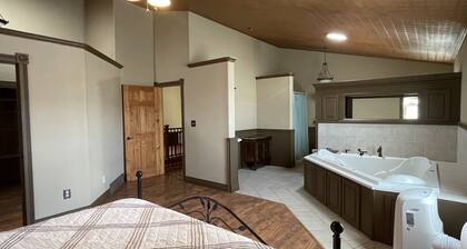 Fort Benton home with a fantastic view!