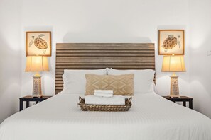 3 chambres, fer et planche à repasser, lit de bébé portatif