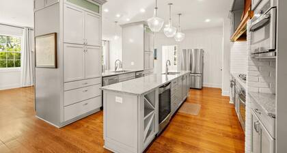 Mansion in Southern Pines - Saltwater Pool, Farm Animals, Golf