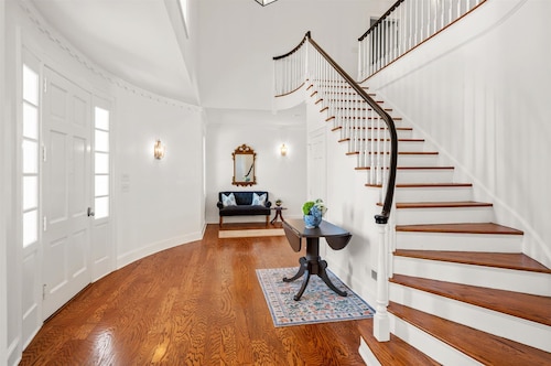 Mansion in Southern Pines - Saltwater Pool, Farm Animals, Golf