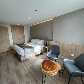 Superior Room | In-room safe, iron/ironing board, free WiFi - ExpoStay Hotel Corferias American Embassy (Bogotá)