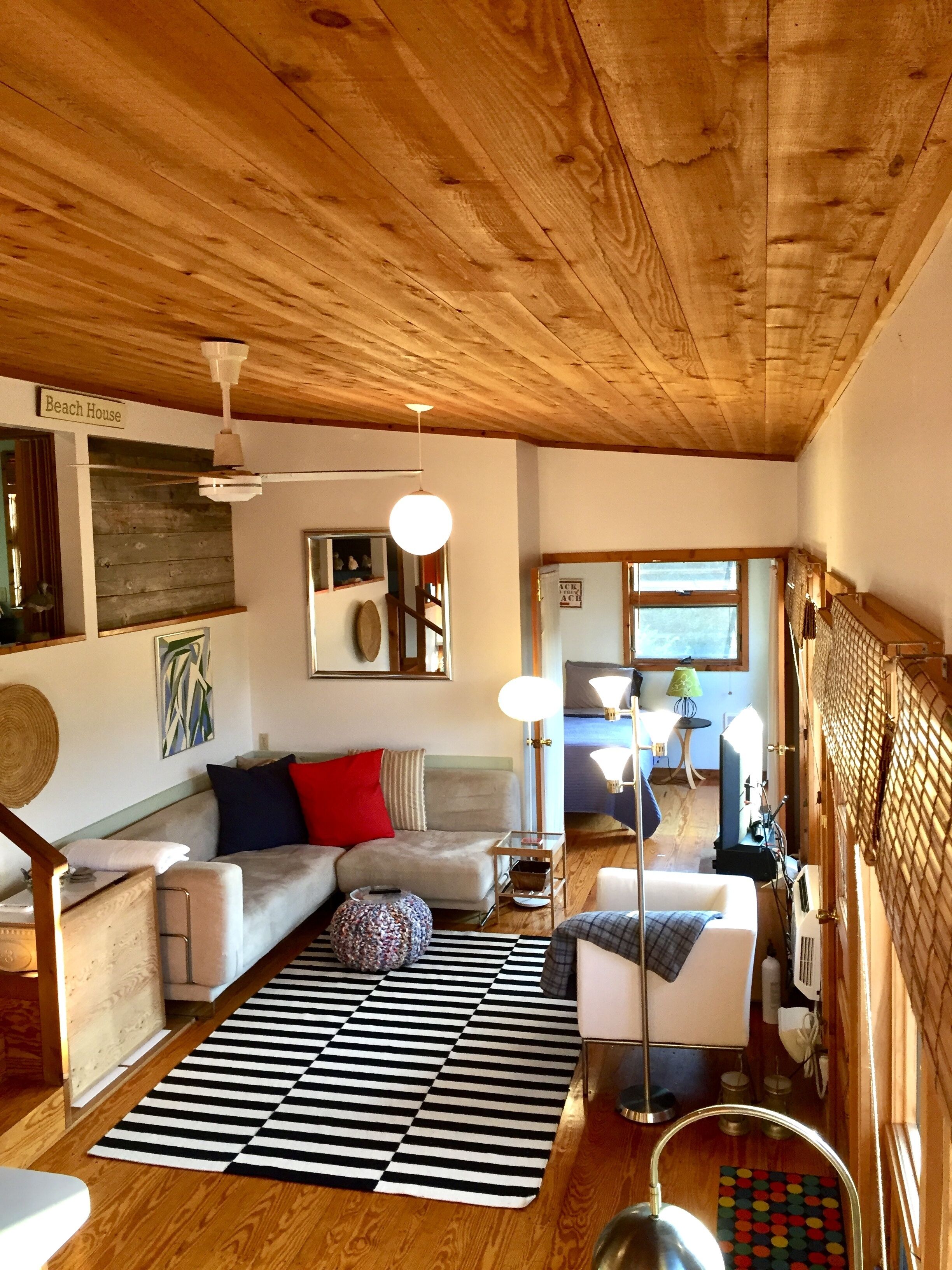 PINES SEXY 3 BEDROOM APT!-PETS OK
