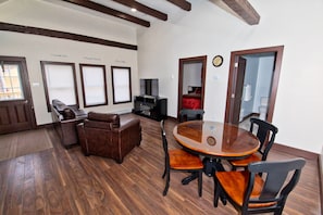 Deluxe Suite, Mountain View | Living area | 42-inch Smart TV with digital channels, Netflix, streaming services