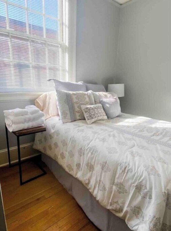 3 bedrooms, free WiFi, bed sheets