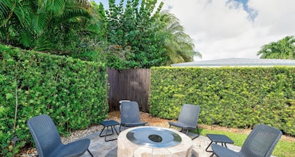 LUXURY D/T OASIS 4/4 SLEEPS 12 BEACHES & NIGHTLIFE