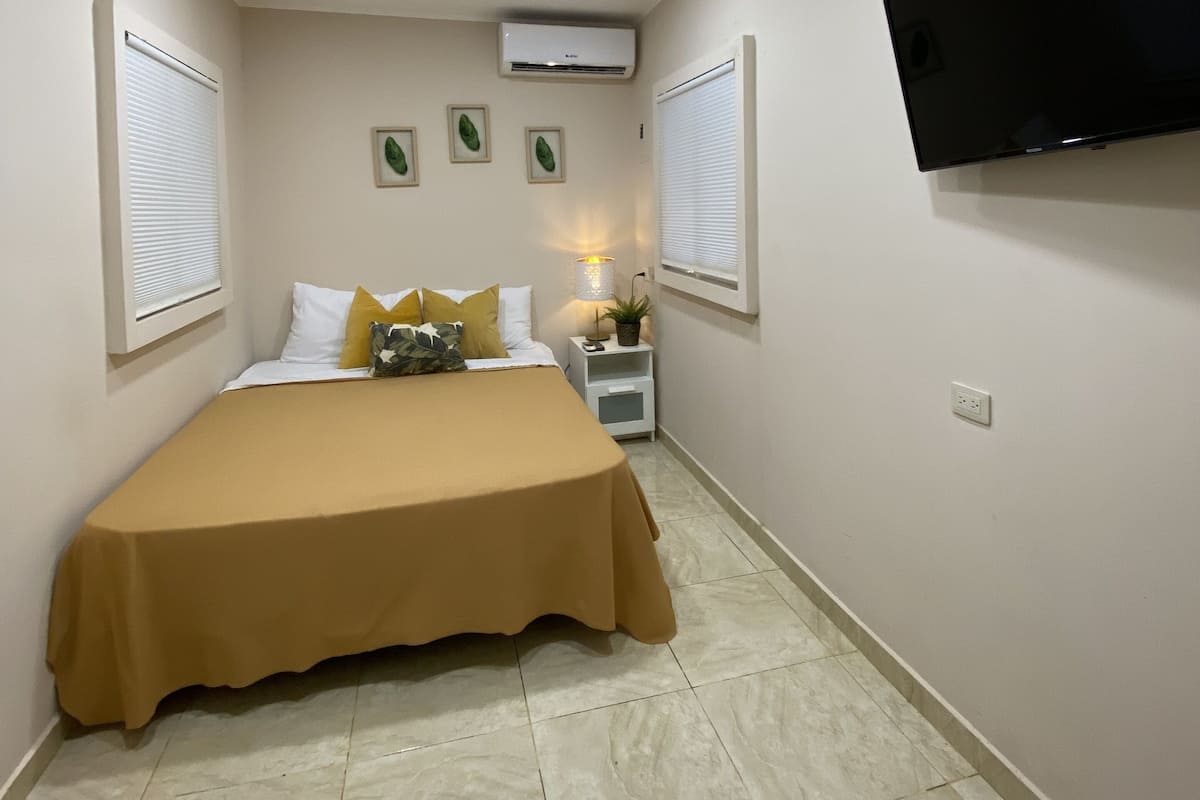 Wifi gratis y ropa de cama