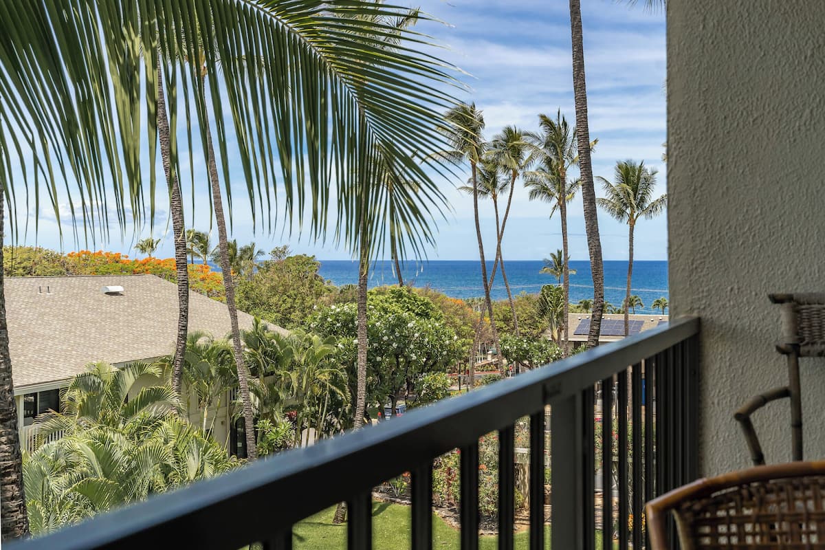 Condo (1 Bedroom) | Front of property