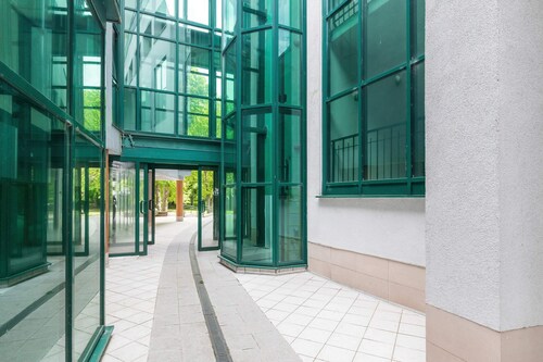 Portowa 18 Kołobrzeg | Studio Deluxe im Etna Hotel mit Balkon