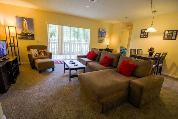 Living area - 3 BR unit at Country Club Golf Resort (Cabo San Lucas)