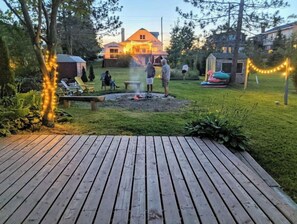 Property grounds - Boutique Muskoka Oasis. ★Waterfront★Firepit★Hottub (Sundridge)