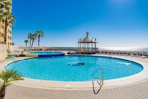 Piscine couverte, piscine chauffée