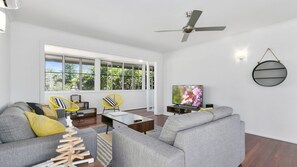 Living area - 5 Plover Street, Peregian Beach (PEREGIAN BEACH)