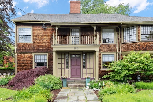 9-bedroom vacation home near Cape Cod Beaches