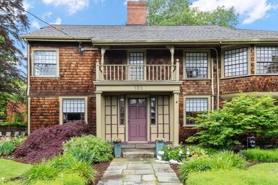 9-bedroom vacation home near Cape Cod Beaches