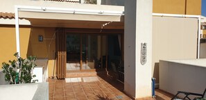 Exterior detail - Casa de Pavo Real (Torrevieja)