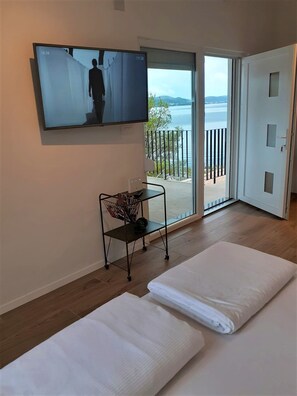 WiFi, bed sheets - Holiday Home Olie (Bilice)