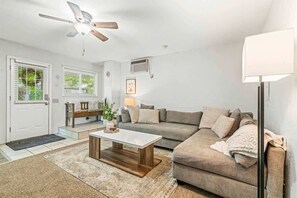 Smart TV, fireplace, offices