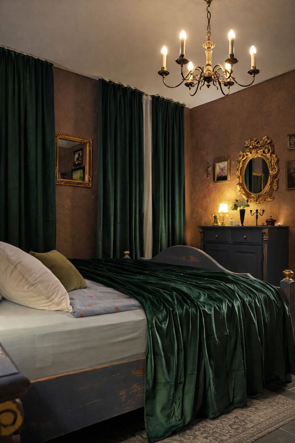 2 chambres, fer et planche à repasser, lit parapluie, Wi-Fi gratuit