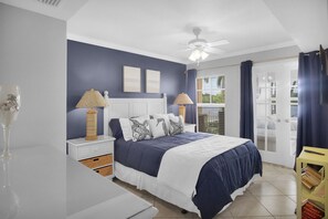 1 habitación, tabla de planchar con plancha y cuna de viaje 