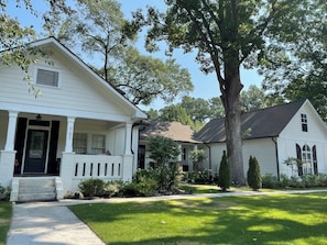 Exterior - Beautiful Luxury Home near Smyrna Village & Braves Stadium (Smyrna)