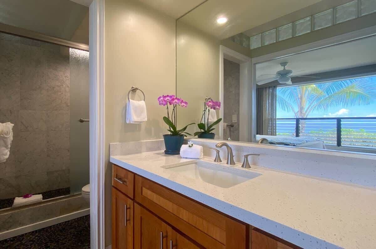 Bathtub, hair dryer, towels