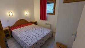 2 bedrooms, free WiFi - Three-room apartment 8 pers Balcons du soleil n° 401 with WIFI AND Netflix (ORCIERES MERLETTE)