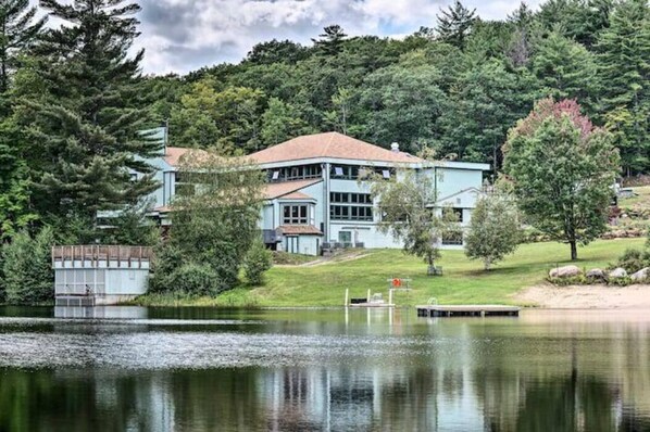 Exterior - Spacious Home in Waterville Estates close to the community center (Campton)