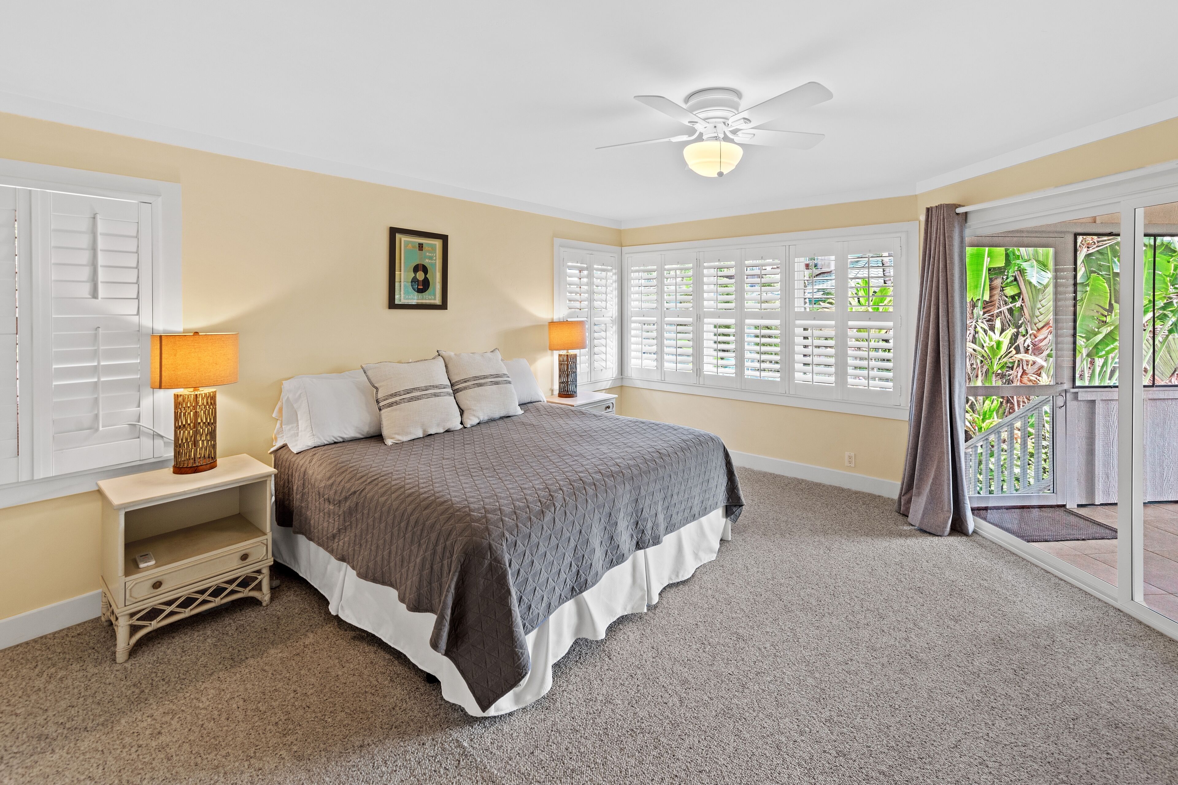 4 bedrooms, iron/ironing board, travel crib, free WiFi