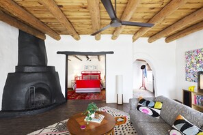 Fireplace, stereo - Spacious, Stylish “Niji Suite” @ La Dea (Santa Fe)