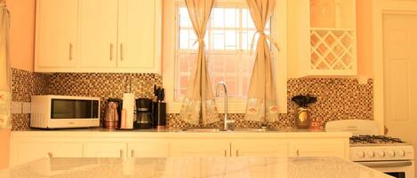 Refrigerador, horno y parrilla de estufa