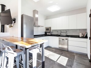 Fridge, microwave, oven, dishwasher - Charming farmhouse in the Alpujarra with private pool, garden and wifi (Órgiva)