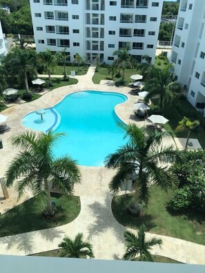 Piscine extérieure