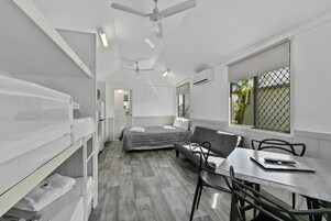 Deluxe Ensuite Cabin | Individually furnished, desk, soundproofing, iron/ironing board