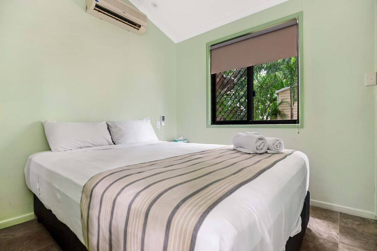 Individually furnished, desk, soundproofing, iron/ironing board