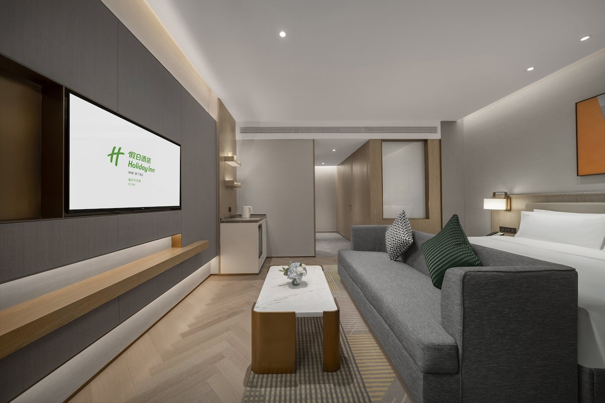 1 Schlafzimmer, Daunenbettdecken, Zimmersafe, Schreibtisch
