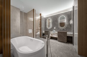 1 bedroom, down duvets, in-room safe, desk - Holiday Inn Fu'An by IHG (Ningde)