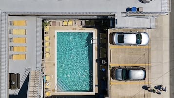 Piscine extérieure, piscine chauffée