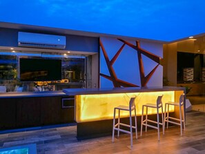 Bar (en la propiedad)