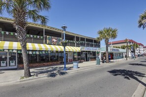 Exterior - #3 B 18th Place is located on the South End of Tybee Island (Tybee Island)