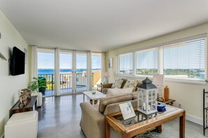 Smart TV, DVD player