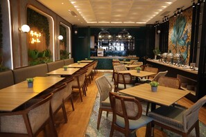 Restaurant - GWEN Hotel Ternate (Ternate)