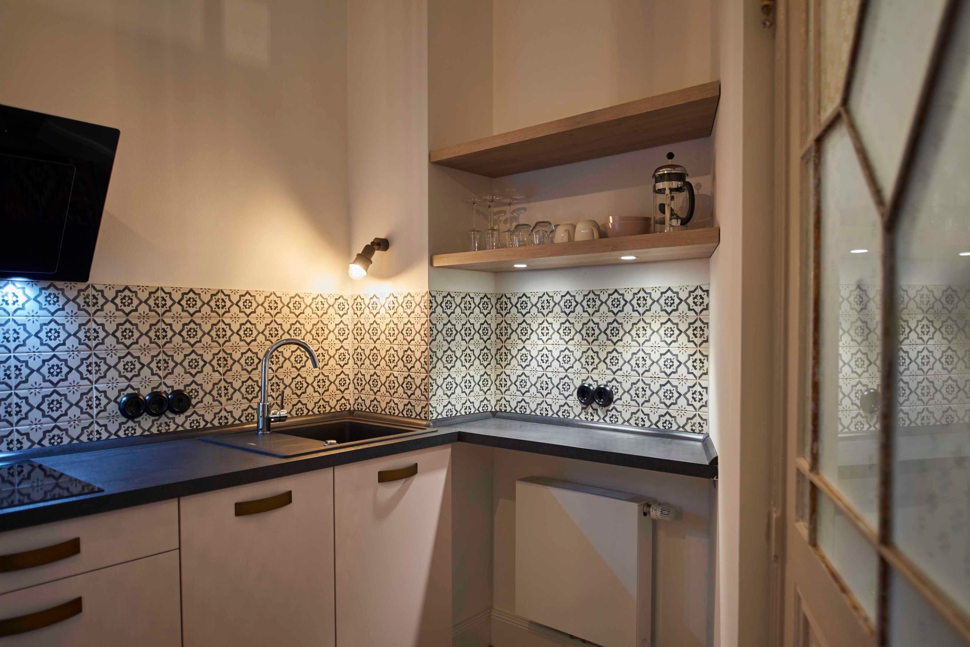 Kühlschrank, Mikrowelle, Ofen, Geschirrspüler