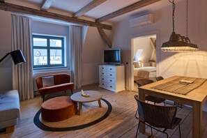 Unclassified image, 4 of 19, button - Superior apartment - VIA's Appartements am Postplatz (Görlitz)