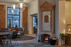 Unclassified image, 2 of 19, button - Superior apartment - VIA's Appartements am Postplatz (Görlitz)