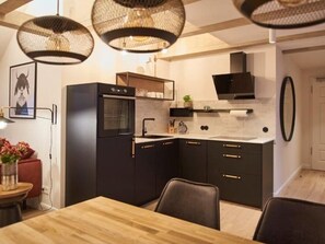 Fridge, oven, dishwasher