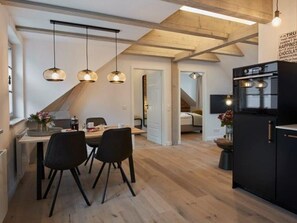 Dining - Deluxe apartment - VIA's Appartements am Postplatz (Görlitz)