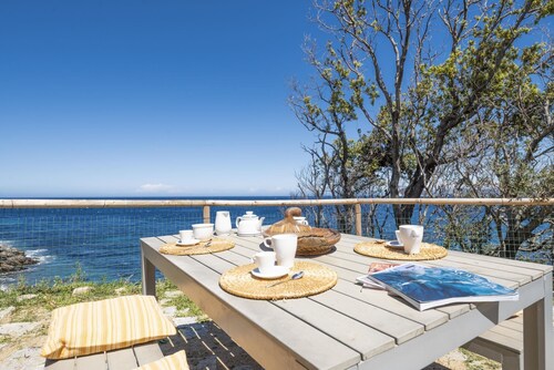 Villa Redinoce - On the Sea in Procchio