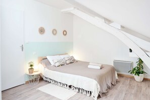 1 Schlafzimmer, Schreibtisch, Bügeleisen/Bügelbrett, WLAN