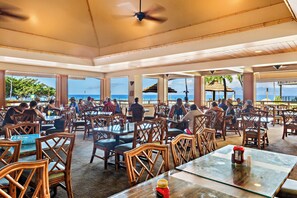 Dining - Black Friday Deal! Kaanapali Shores 647 ~ Serene 1B/1B, Beautiful Oceanview, AC (Lahaina)