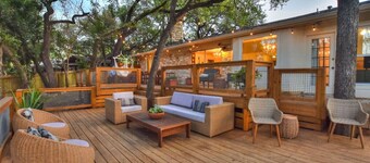 `Serenity On The San Gabriel` Pet-Friendly! Riverfront! Kayaks! Bikes!